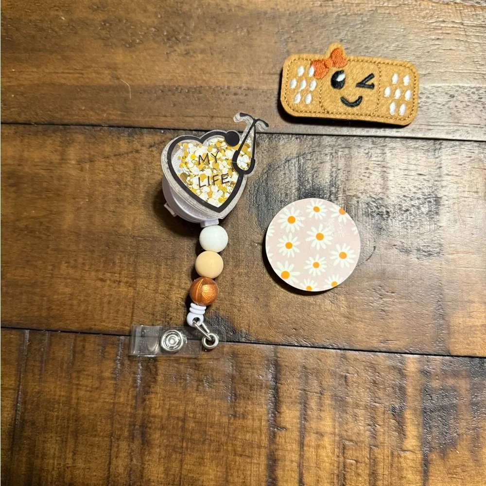 Charming Tan and Brown‎ Badge Reel
